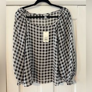 NWT Sheer Gingham Top ▪️▫️